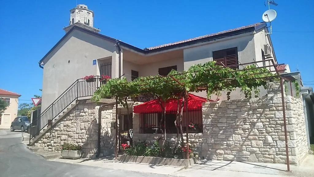 Apartments Steffi Premantura 0*,